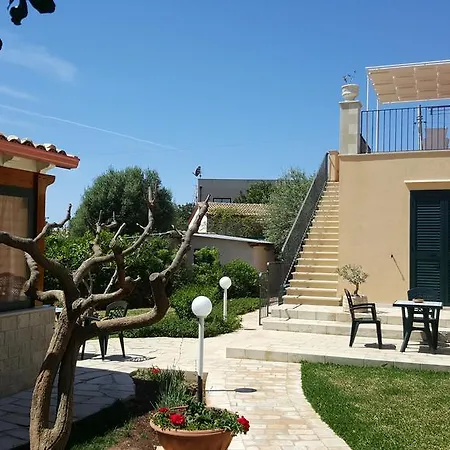 Alla Corte Di Nonna Maria * Pozzallo