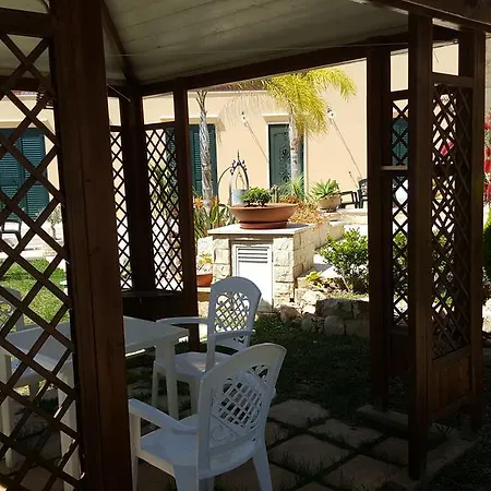 Villa Alla Corte Di Nonna Maria Pozzallo